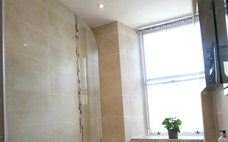 Marchmont Cres - Bathroom